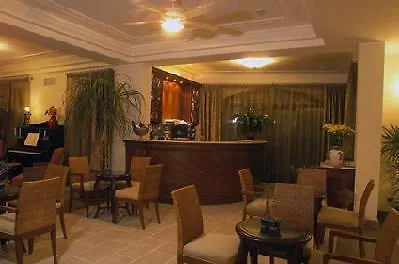 阿奇杜卡大酒店
