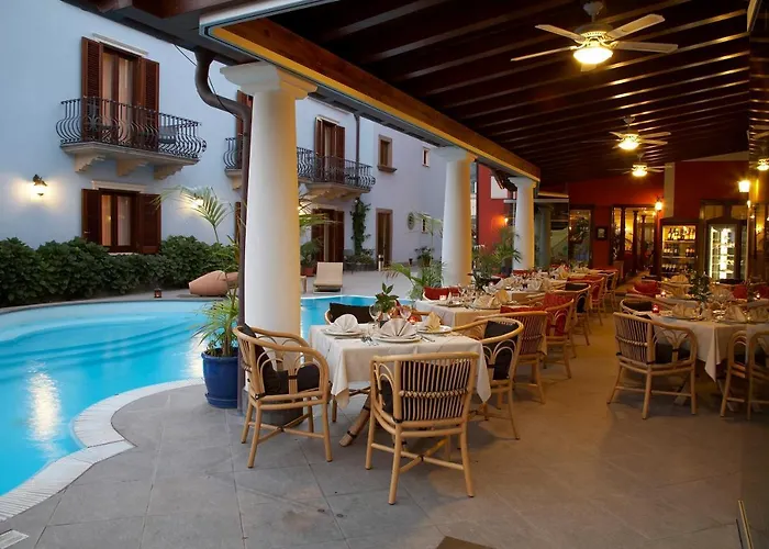 Otel Arciduca Grand 4*