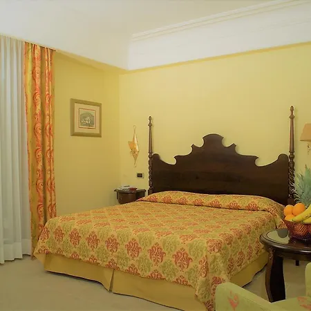 Arciduca Grand 4* Липари
