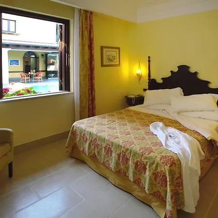 Arciduca Grand Hotell 4*